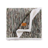 Realtree Camo Original Reverse Sherpa Throw Blanket