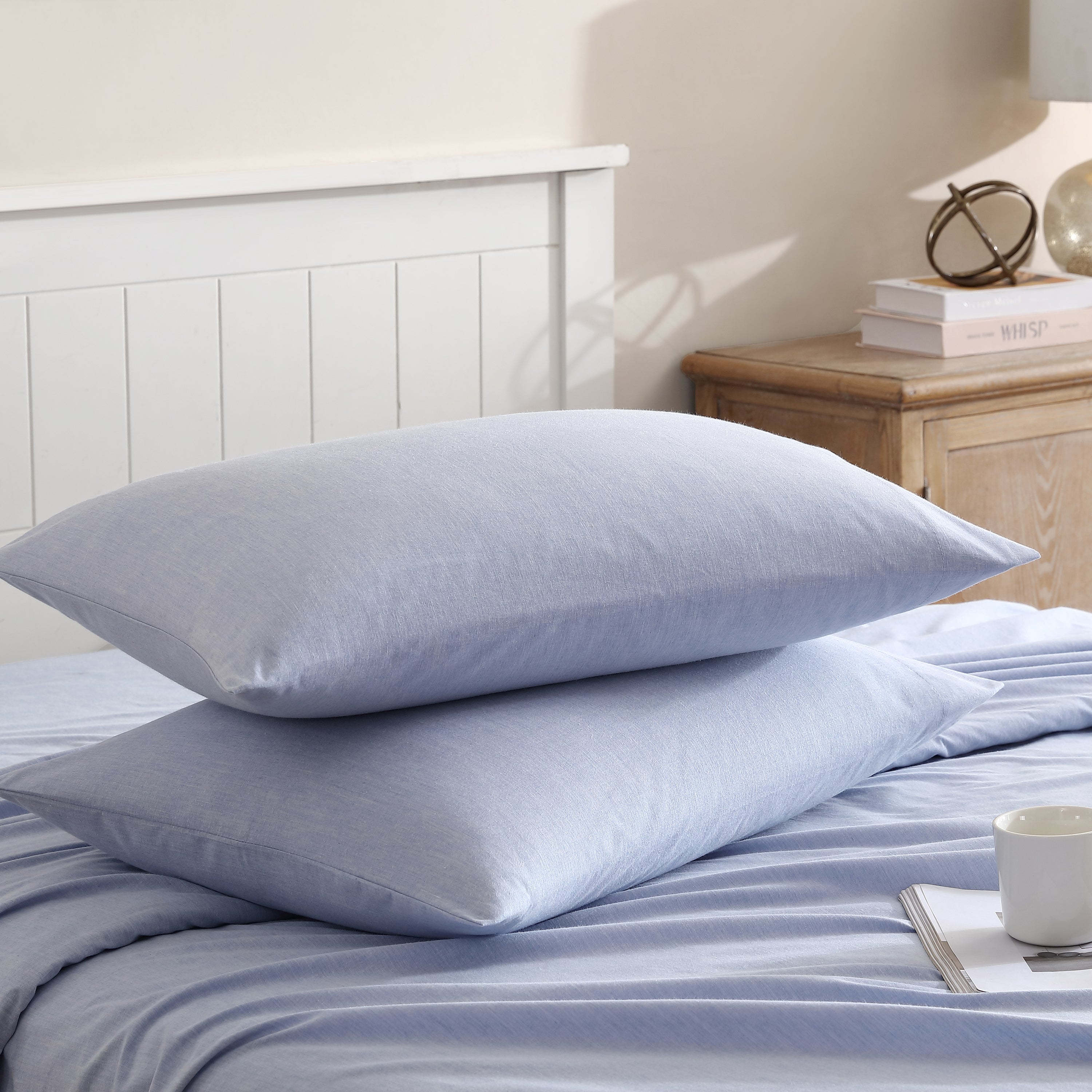 Benzoyl peroxide clearance resistant pillow case